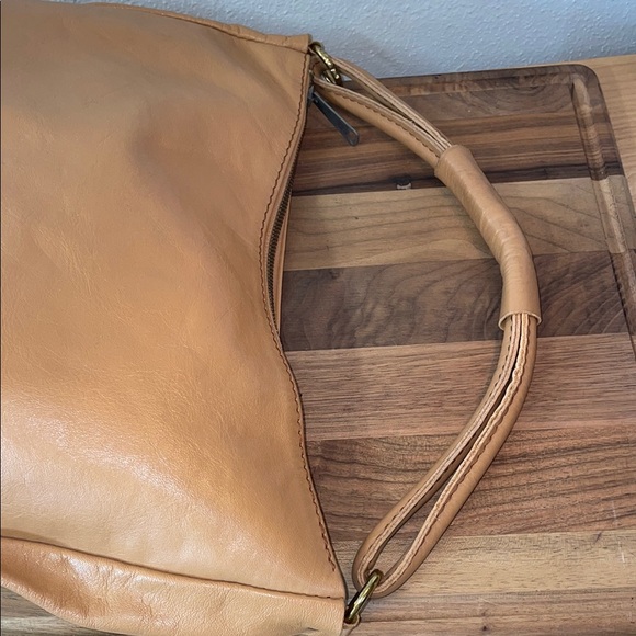 Tan Leather Hobo Shoulder Bag Slouchy Soft Large Tote Zip Front Pocket Everyday - Picture 5 of 14